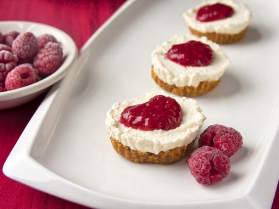 No-Bake Cheesecakes with Raspberry Sauce – Indian Valley H.O.G.